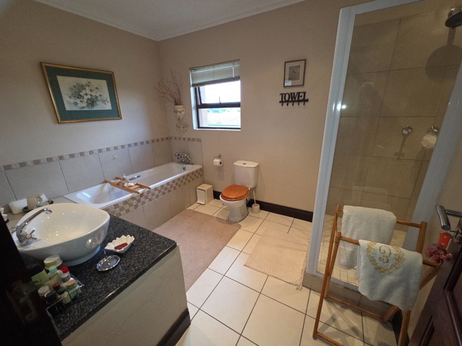 4 Bedroom Property for Sale in Woodland Hills Wildlife Estate Free State